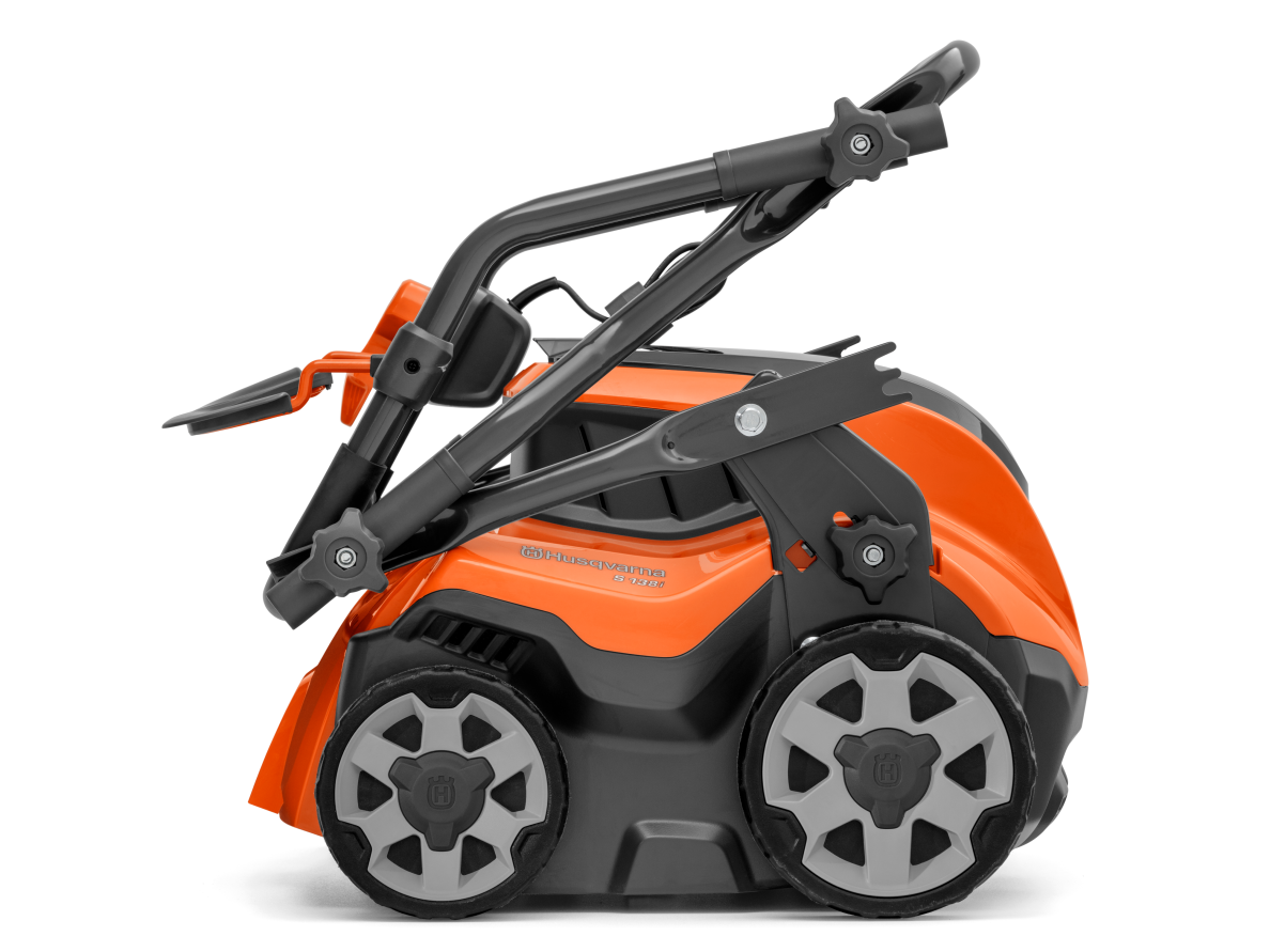 Akumuliatorinis skarifikatorius Husqvarna S138i 3 Akumuliatorinis skarifikatorius Husqvarna S138i 3