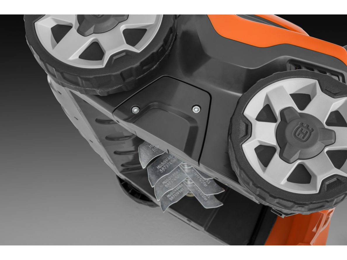 Akumuliatorinis skarifikatorius Husqvarna S138i 5 Akumuliatorinis skarifikatorius Husqvarna S138i 5
