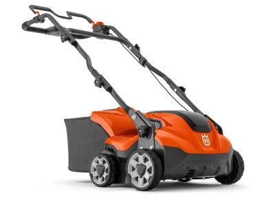 Akumuliatorinis skarifikatorius Husqvarna S138i 2 Akumuliatorinis skarifikatorius Husqvarna S138i 2