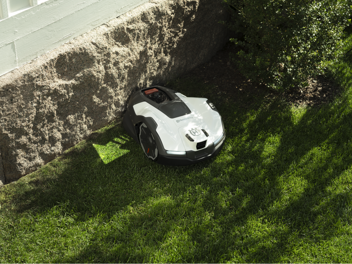 HUSQVARNA AUTOMOWER® 410VE NERA 5 HUSQVARNA AUTOMOWER® 410VE NERA 5