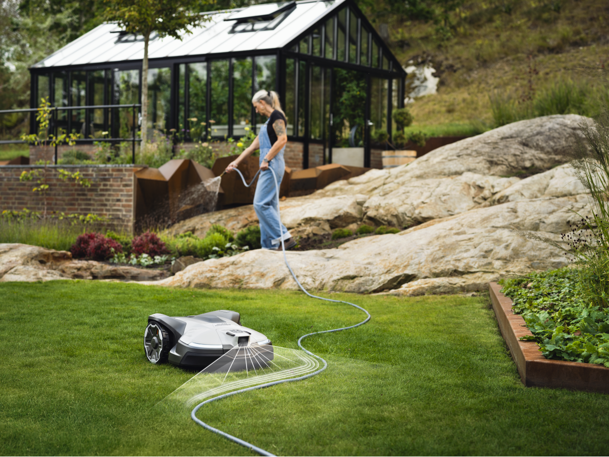 HUSQVARNA AUTOMOWER® 430V NERA 3 HUSQVARNA AUTOMOWER® 430V NERA 3